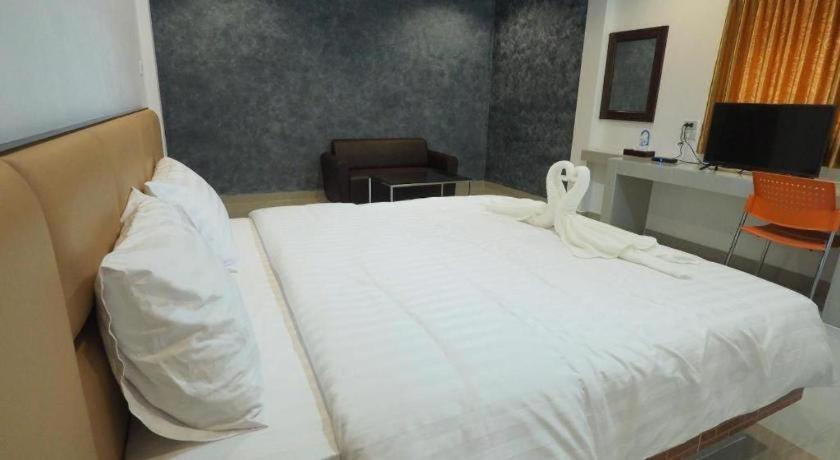 The Phant Hotel Surin Buitenkant foto